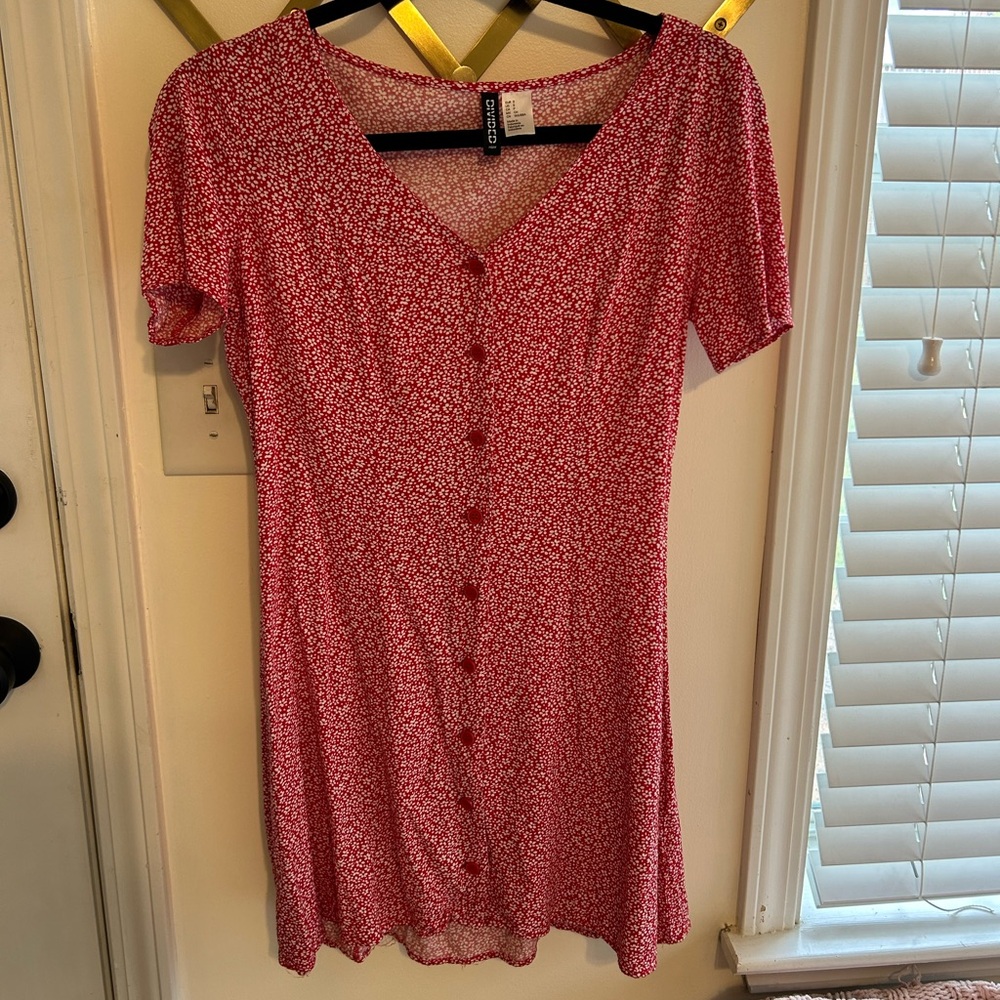 Red and white flowered mini dress with button detailing